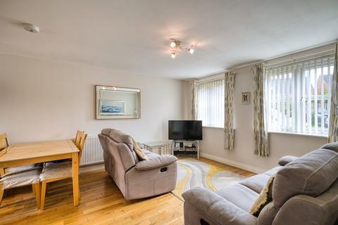 2 bedroom ground floor flat for sale, Dukesfield, Shiremoor