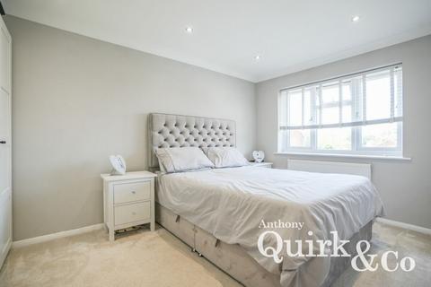 41 Crouchview Close, Wickford, SS11 8QB