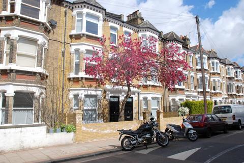 2 bedroom flat for sale, Warriner Gardens, Battersea, London, SW11