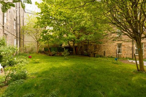 43/3 St. Patrick Square, Edinburgh, EH8 9ET