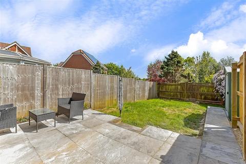 3 bedroom semi-detached house for sale, Waddington Drive, Hawkinge, Folkestone, Kent