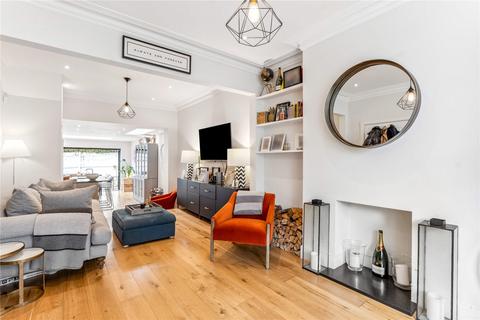 4 bedroom terraced house for sale, Twilley Street, SW18