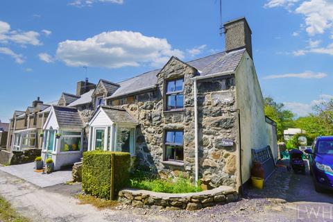 4 bedroom cottage for sale, Y Dolydd, Glasfryn Terrace, Pencaenewydd - 4.27 ac