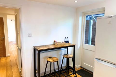 1 bedroom ground floor flat to rent, Broomsleigh Street, London NW6