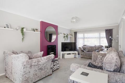 9 Bramwell Close, Sunbury-on-thames, TW16 5PU