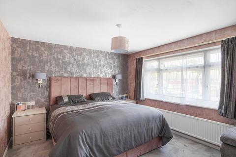 9 Bramwell Close, Sunbury-on-thames, TW16 5PU