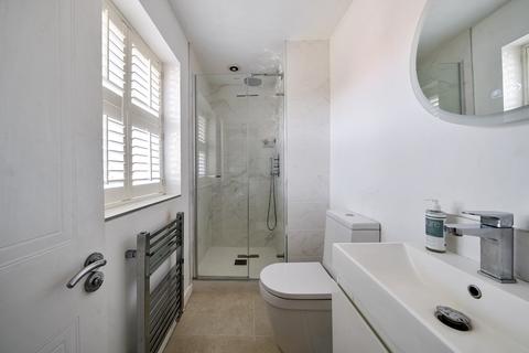 3 Debden Close, Kingston Upon Thames, KT2 5GD