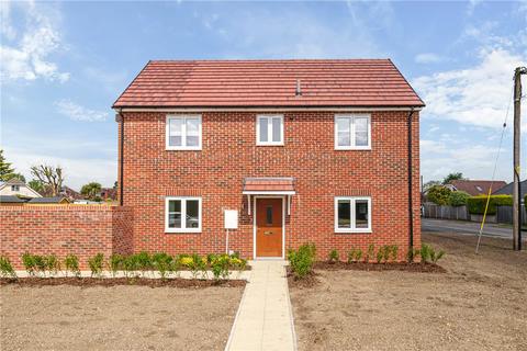 3 bedroom semi-detached house to rent, Hammonds Green, Totton, Southampton, Hampshire, SO40