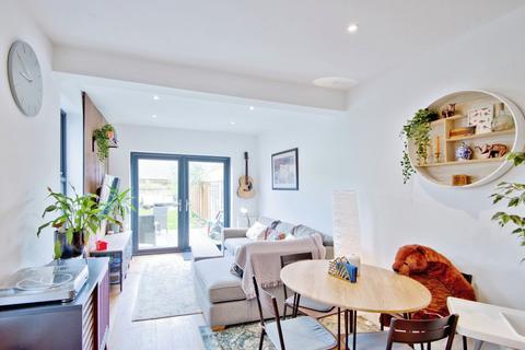 3 bedroom terraced house for sale, Osborne Road, Westcliff-on-sea, SS0