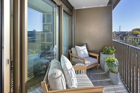 2 bedroom apartment for sale, The Beaumont, Kings Road Park, Fulham, SW6