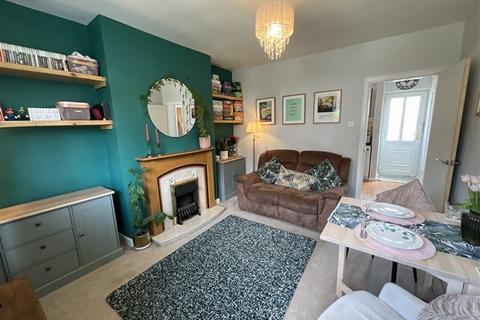 2 bedroom end of terrace house for sale, Woodthorpe Road, Sheffield, S13 8DX