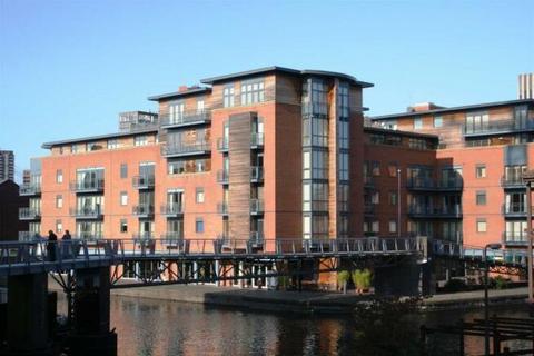2 bedroom flat to rent, Waterfront Walk, Birmingham