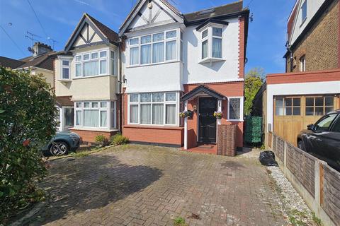 4 bedroom semi-detached house for sale, Highfield Gardens, Westcliff-On-Sea SS0