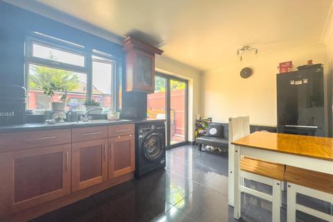 27 Burwell Road, London, E10 7QG