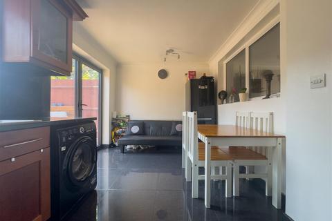 27 Burwell Road, London, E10 7QG