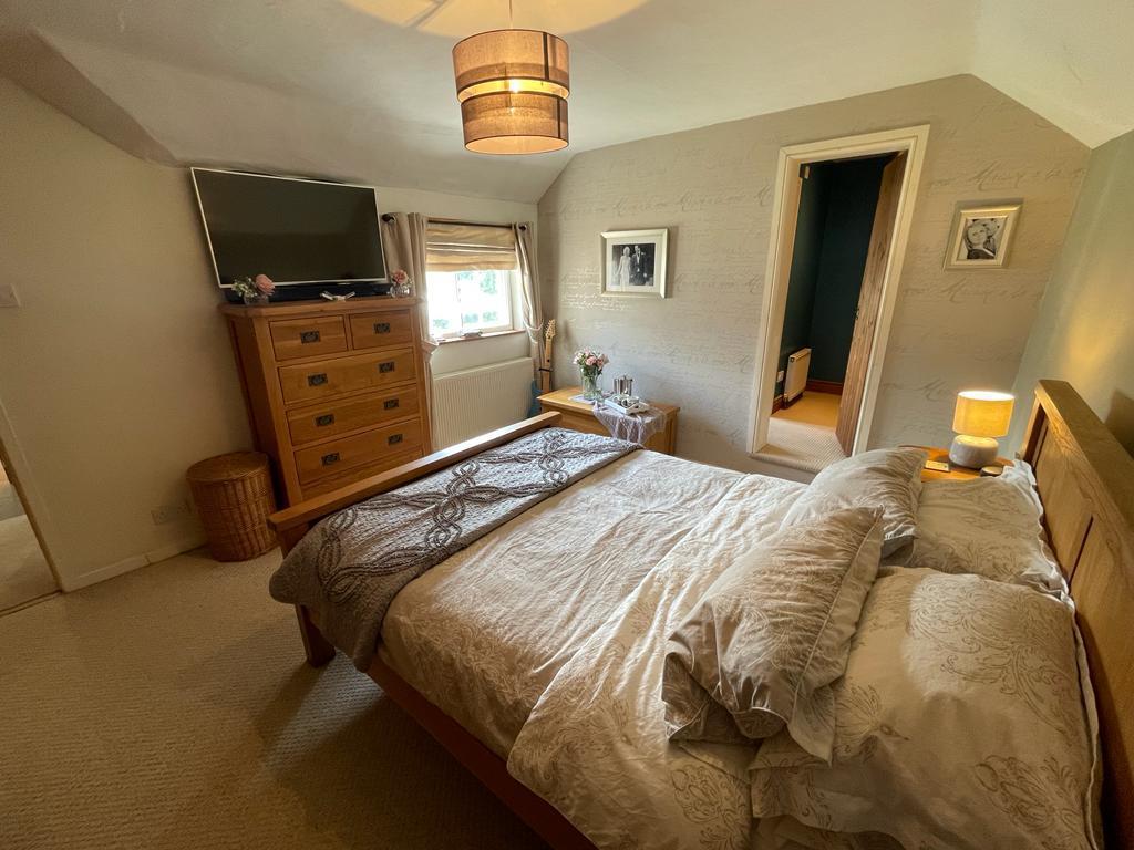 BEDROOM 1 REAR B.jpg