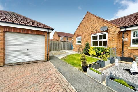 2 bedroom semi-detached bungalow for sale, Swan Court, Hornsea