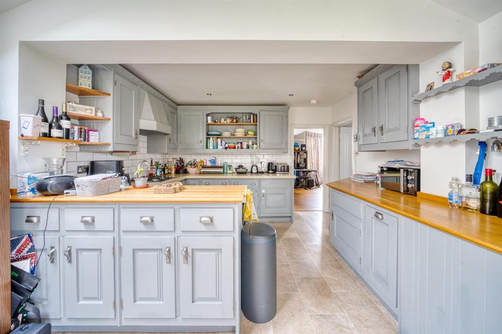 3 Kitchen - 16 Hill Burn  - Real estate photograph