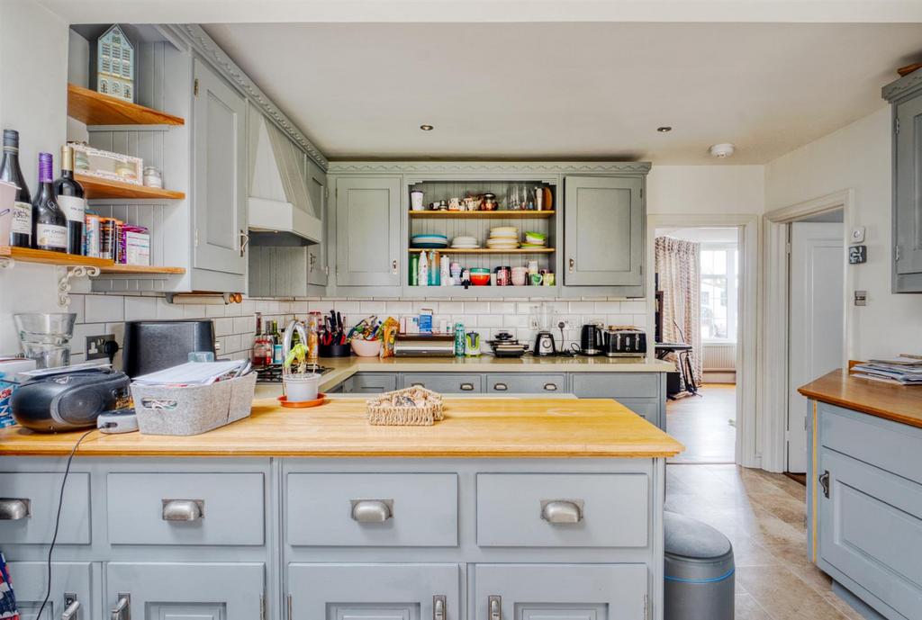 3 Kitchen - 16 Hill Burn  - Real estate photograph