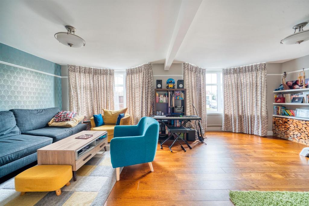 2 Living room - 16 Hill Burn  - Real estate photog