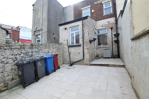 2 bedroom terraced house to rent, Pritchard Street, Blackburn