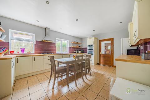 3 bedroom semi-detached house for sale, Reabrook Avenue, Shrewsbury, SY3