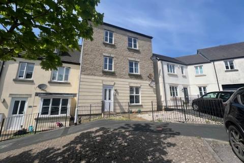2 bedroom flat to rent, Triumphal Crescent, Plymouth PL7