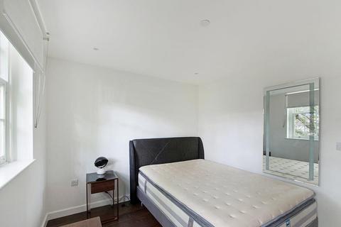 2 bedroom flat to rent, Queen Victoria Terrace, Jewel Square, London, E1W