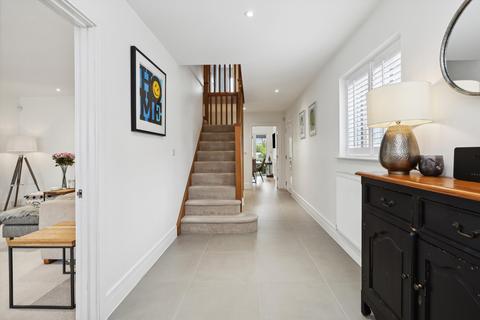 5 bedroom semi-detached house for sale, Nettlefold Place, Sunbury-on-Thames, Surrey, TW16