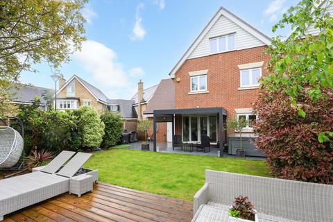 5 bedroom semi-detached house for sale, Nettlefold Place, Sunbury-on-Thames, Surrey, TW16.