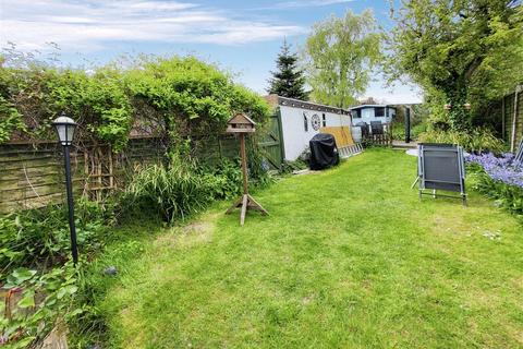 3 bedroom semi-detached house for sale, The Plantation, Worthing BN13