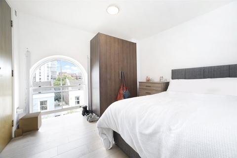2 bedroom apartment to rent, Woodstock Grove, London, W12