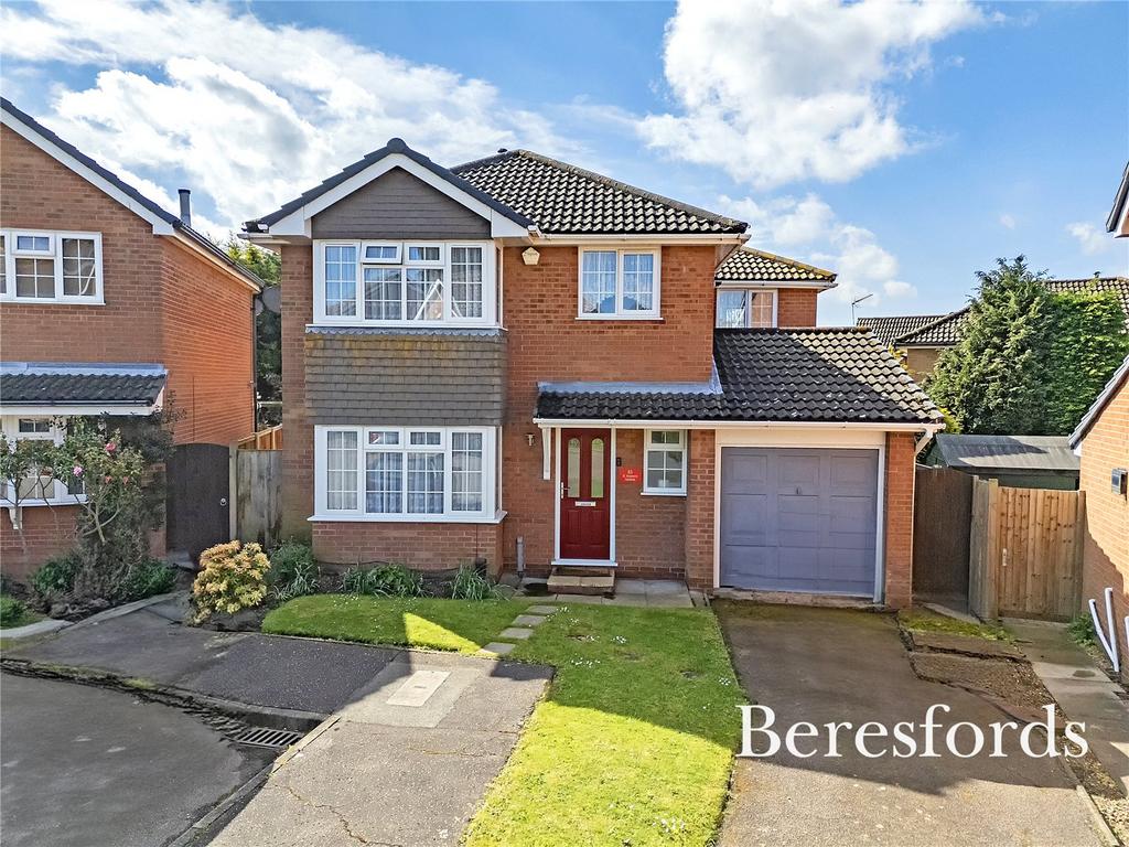 St. Andrews Gardens, Colchester, CO4 5 bed detached house for sale £