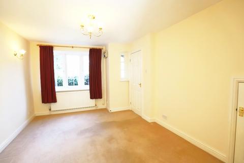 2 bedroom townhouse to rent, The Spinney, Sandbach, CW11