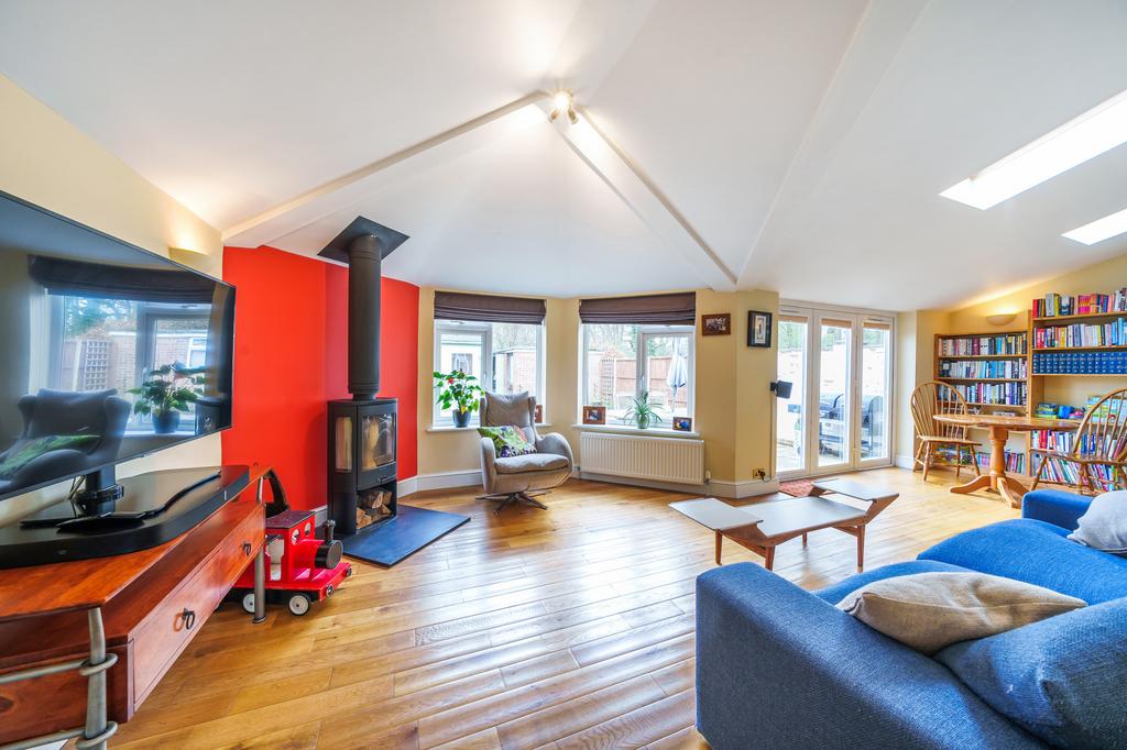 Cranmore Road, Mytchett, GU16 4 bed end of terrace house for sale £