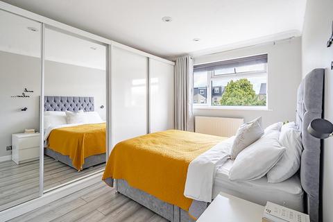 2 bedroom maisonette for sale, Feltham,  Hounslow,  TW14