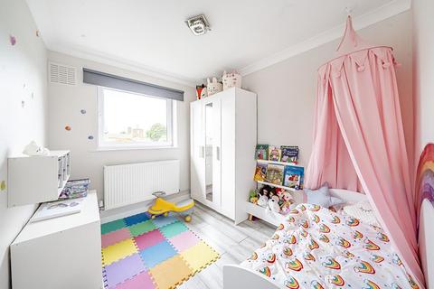 53b Fruen Road, Feltham, TW14 9NT