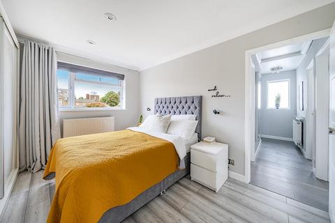 53b Fruen Road, Feltham, TW14 9NT