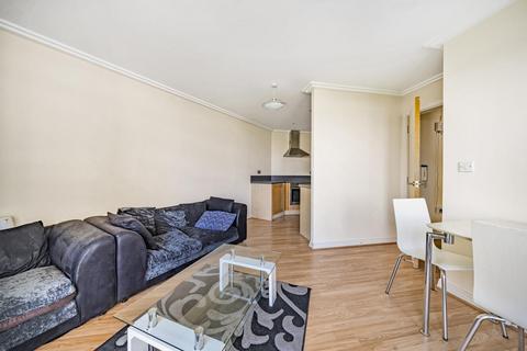 2 bedroom flat for sale, Victoria Road, Acton