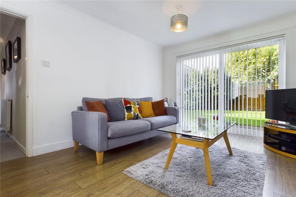 Beancroft Road, Thatcham, Berkshire... 4 bed detached house for sale £450,000