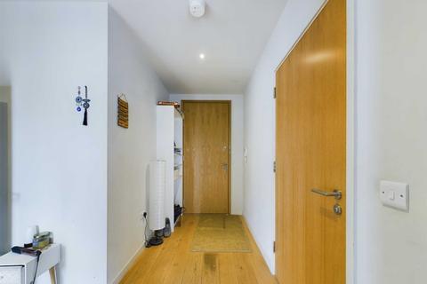 1 bedroom apartment for sale, Copland Court, Brentford Lock West, TW8