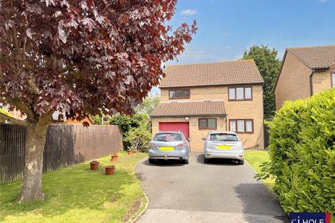 28 Fircroft Close, Hucclecote, Gloucester, GL3 3DW