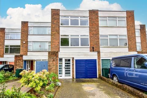 3 bedroom townhouse for sale, Townfield, Rickmansworth, Hertfordshire, WD3 7DD