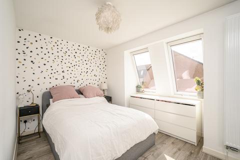 1 bedroom flat for sale, Ettrickdale Place, Edinburgh EH3