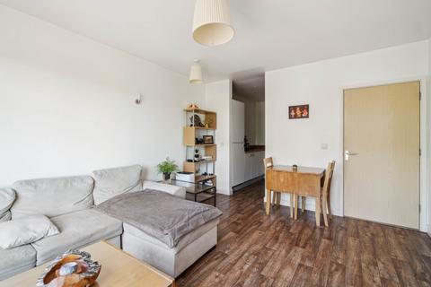 1 bedroom flat for sale, Hunsdon Court, Goddard Drive, Bushey