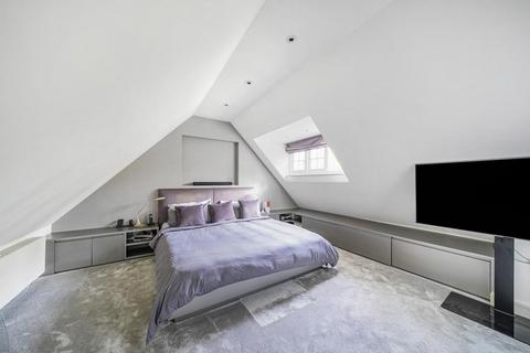 4 bedroom semi-detached house for sale, Hilltop,  Hampstead Garden Suburb,  NW11