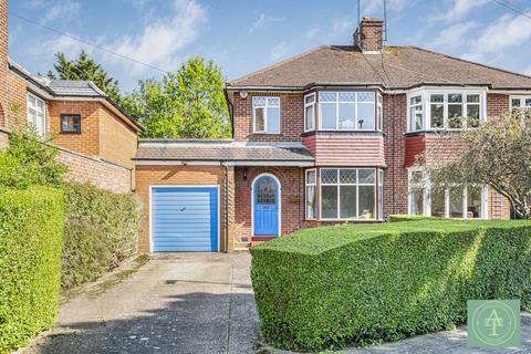 38 The Vale, London, N14 6HP