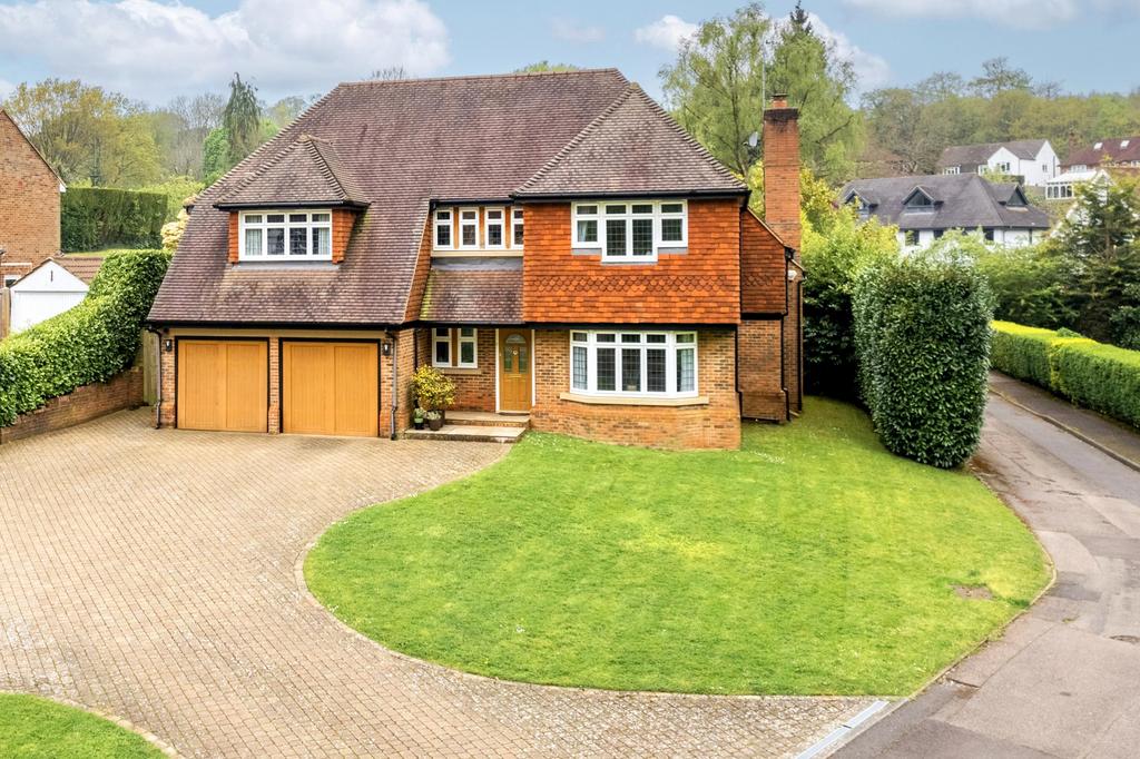 Brattle Wood, Sevenoaks, Kent, TN13 5 bed detached house for sale £