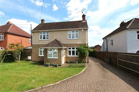 3 bedroom detached house for sale, Farnham Road, Holt Pound, Farnham, Hampshire, GU10