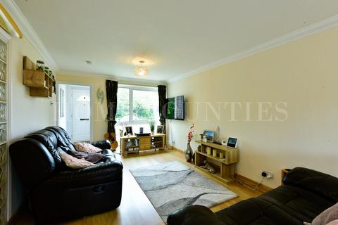 3 bedroom terraced house for sale, Powis Court, Potters Bar, EN6